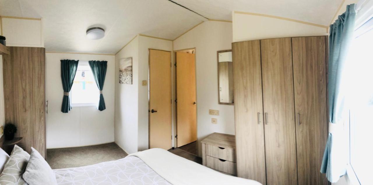 The Salsa Attractive Accomodation At Tattershall Lakes Exterior photo
